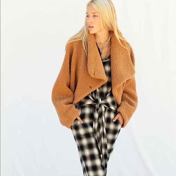 Free People Izzy Wrap Teddy Jacket - Picture 4 of 7